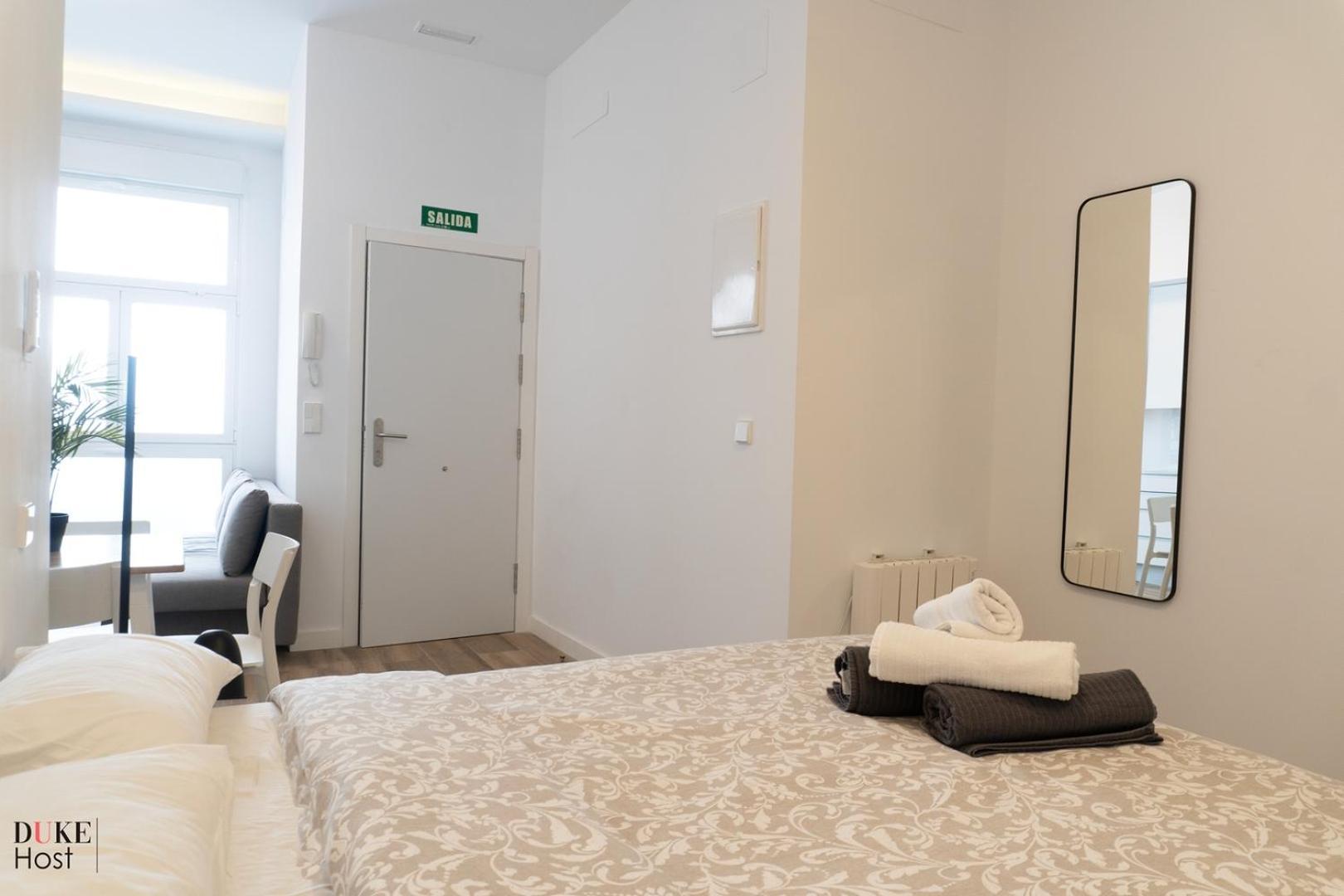 Ch Plaza Castilla 2 — Fotos 1